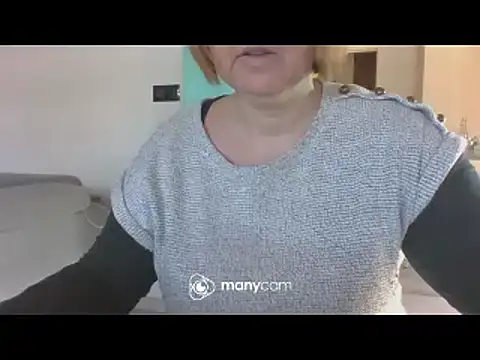 Snapshot of Sandcoq chatting on February 6, 2025, 12:16 pm Sandcoq online show from February 6, 2025, 12:16 pm