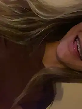 Carolinen online show from April 6, 2026, 4:21 am