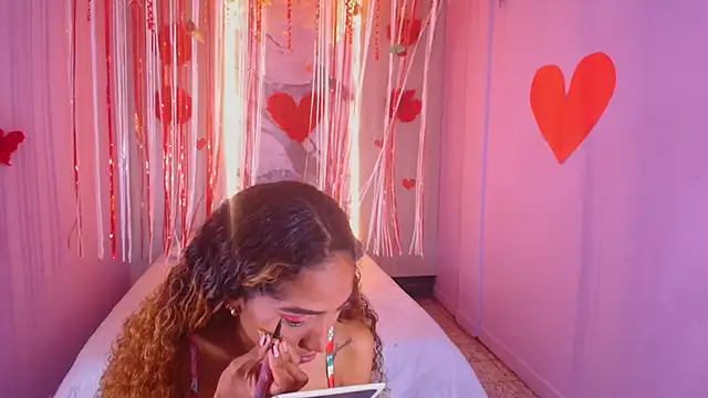 Charlotte Love10 online show from February 14, 2025, 12:14 pm