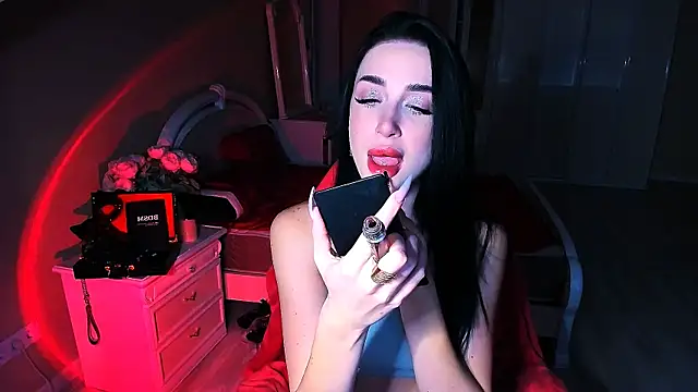 lovely desire online show from November 14, 2025, 8:02 am