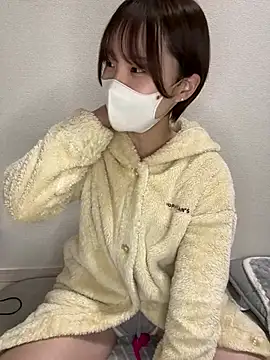 -x MIU x online show from March 10, 2025, 11:10 am