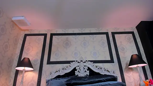ImSophiie online show from July 23, 2026, 1:58 am