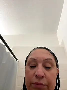 AlyssiaAmoreXO online show from October 4, 2025, 6:17 pm