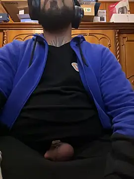 Dikkiduohottt online show from December 21, 2024, 1:47 am