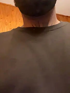 Dikkiduohottt online show from December 15, 2025, 4:22 pm