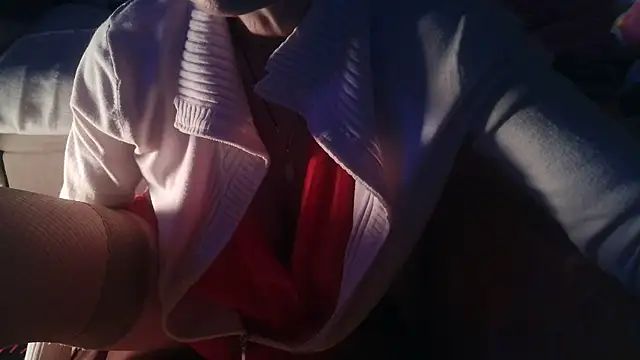 VeneRed online show from February 26, 2025, 6:11 pm