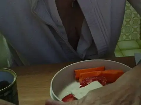 VeneRed online show from October 24, 2025, 4:03 pm