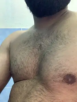 desiduzz21 online show from January 14, 2026, 10:25 pm