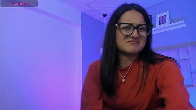 Lucy Williiams online show from February 7, 2026, 7:50 pm