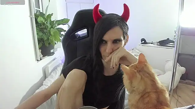 CeriseLapine online show from February 17, 2025, 8:04 pm