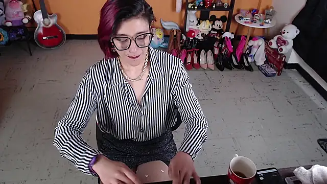 MissMiia2 online show from January 17, 2025, 4:57 pm