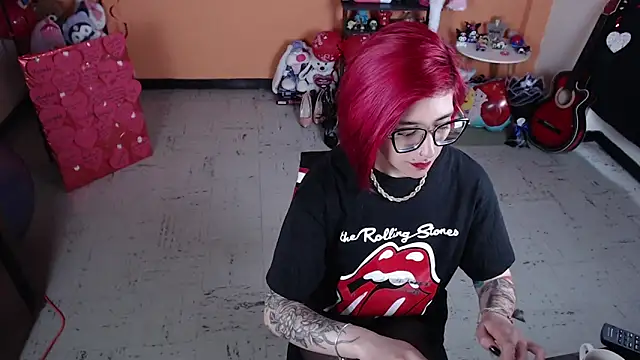 MissMiia2 online show from March 9, 2025, 4:33 pm