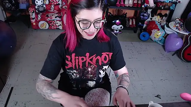 MissMiia2 online show from September 14, 2025, 1:21 pm