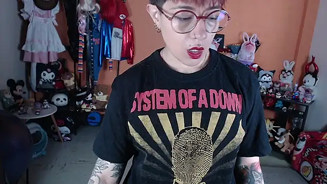 MissMiia2 online show from July 19, 2026, 1:26 pm