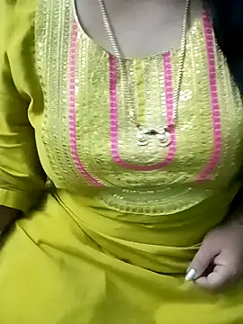 Snapshot of your-sameera chatting on December 25, 2024, 4:43 pm your-sameera online show from December 25, 2024, 4:43 pm