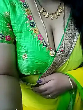 Snapshot of your-sameera chatting on January 15, 2025, 5:08 am your-sameera online show from January 15, 2025, 5:08 am