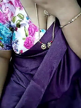 Snapshot of your-sameera chatting on January 27, 2025, 7:35 am your-sameera online show from January 27, 2025, 7:35 am
