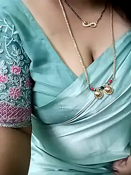 Snapshot of your-sameera chatting on February 7, 2025, 4:14 pm your-sameera online show from February 7, 2025, 4:14 pm