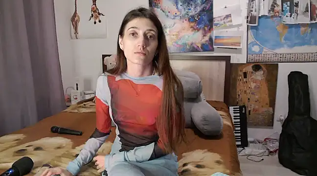 Snapshot of Iren chatting on February 25, 2025, 5:15 pm Iren online show from February 25, 2025, 5:15 pm