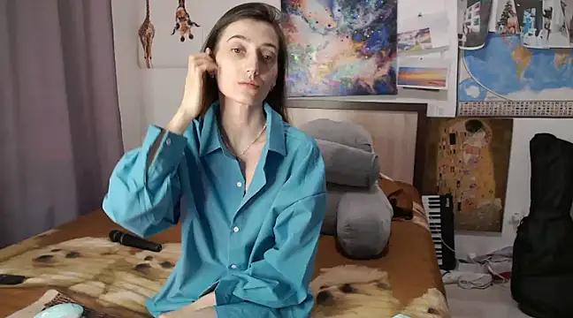 Snapshot of Iren chatting on March 3, 2025, 6:01 pm Iren online show from March 3, 2025, 6:01 pm
