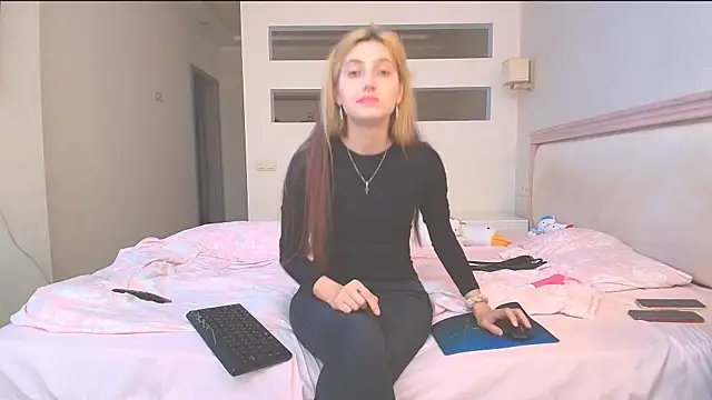 Snapshot of Iren chatting on October 9, 2025, 2:37 pm Iren online show from October 9, 2025, 2:37 pm