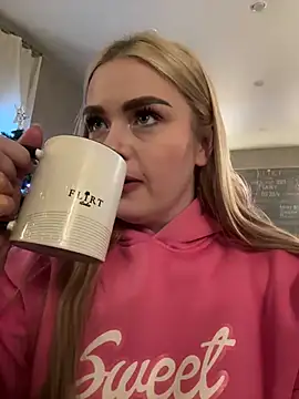 April Vance online show from December 10, 2024, 6:01 am