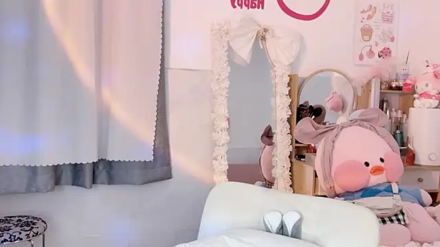 Carly 1 online show from December 4, 2024, 10:57 am