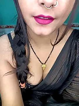 Diamond queeen online show from January 10, 2025, 7:54 pm