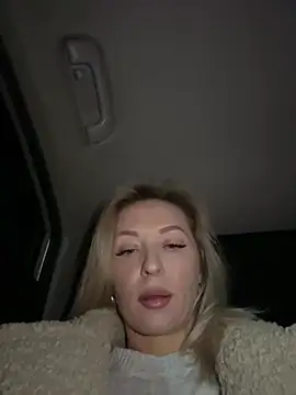 Diamond Bunny  online show from February 25, 2026, 4:16 pm