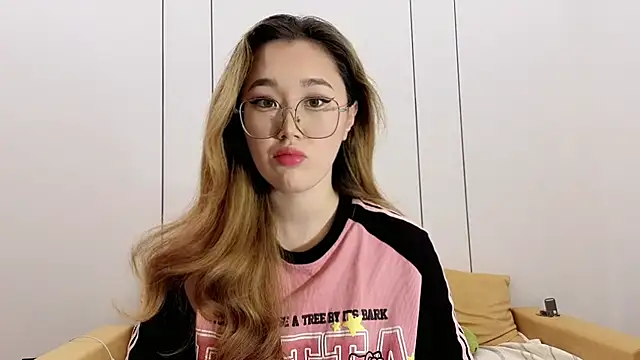 Jennatyan online show from January 12, 2026, 9:25 am