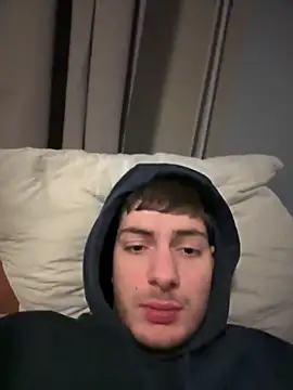 Snapshot of youssef00711 chatting on February 17, 2025, 10:47 pm youssef00711 online show from February 17, 2025, 10:47 pm