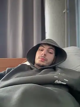 Snapshot of youssef00711 chatting on February 27, 2025, 11:41 am youssef00711 online show from February 27, 2025, 11:41 am