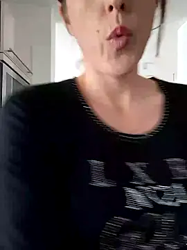 Hexe12346 online show from March 12, 2025, 11:09 am