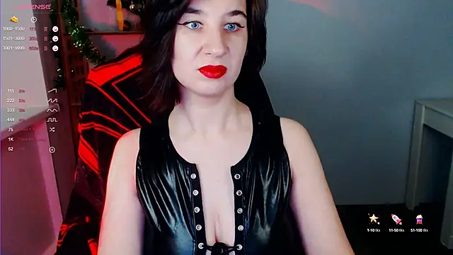 Snapshot of Goddess_Sophie chatting on December 8, 2024, 10:19 am Goddess Sophie online show from December 8, 2024, 10:19 am