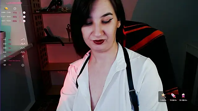 Snapshot of Goddess_Sophie chatting on January 23, 2025, 5:35 am Goddess Sophie online show from January 23, 2025, 5:35 am