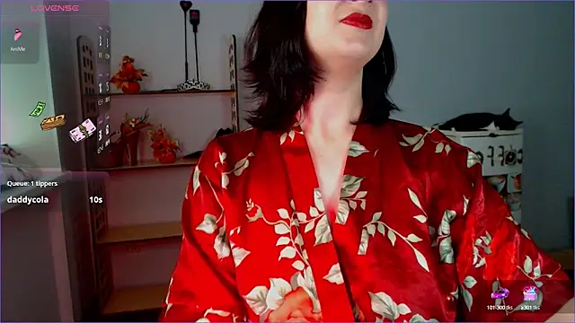 Snapshot of Goddess_Sophie chatting on October 3, 2025, 6:54 am Goddess Sophie online show from October 3, 2025, 6:54 am