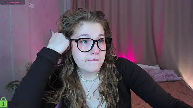 Colleen Blake online show from October 21, 2025, 4:19 pm