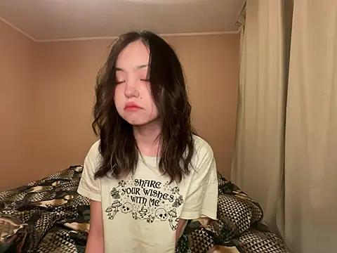 Snapshot of lalallalalaa- chatting on February 8, 2025, 11:22 am lalallalalaa- online show from February 8, 2025, 11:22 am