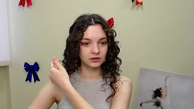  SusieSu  online show from February 22, 2025, 7:23 am