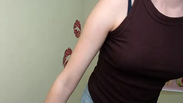  SusieSu  online show from February 25, 2025, 4:10 pm