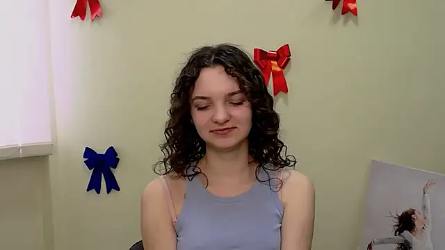  SusieSu  online show from February 26, 2025, 10:26 am