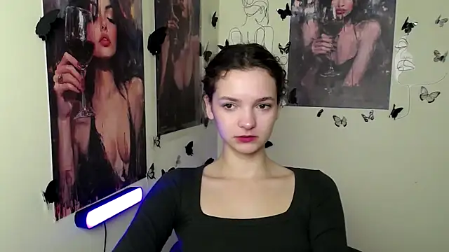  SusieSu  online show from October 19, 2025, 6:47 am