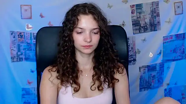  SusieSu  online show from July 27, 2026, 12:12 pm