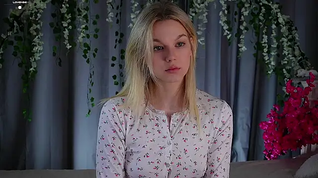 EdlinAlliston online show from October 11, 2025, 12:47 pm