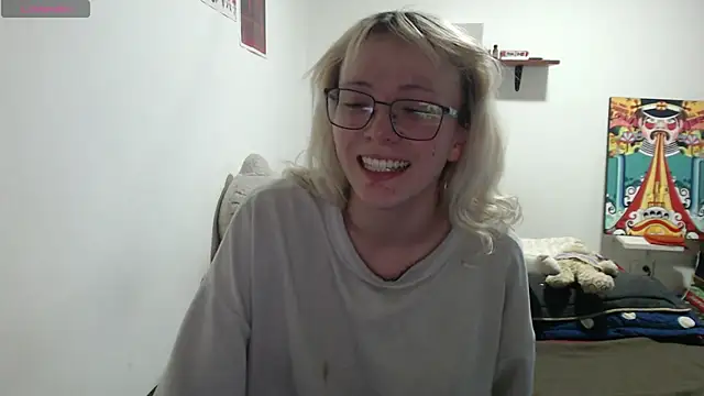 Snapshot of Cloe_five chatting on May 2, 2026, 12:15 am Cloe five online show from May 2, 2026, 12:15 am