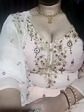 Snapshot of Anamika_Kapoor chatting on February 26, 2025, 7:27 pm Anamika Kapoor online show from February 26, 2025, 7:27 pm