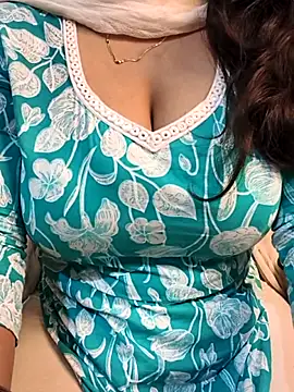 Snapshot of Anamika_Kapoor chatting on September 19, 2025, 1:29 am Anamika Kapoor online show from September 19, 2025, 1:29 am