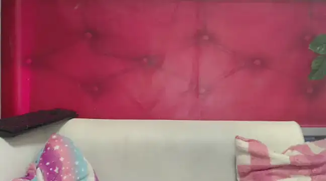 ReiLyMalkova online show from February 11, 2025, 5:29 pm