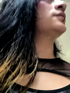 Lila Desiree online show from January 27, 2025, 12:12 am