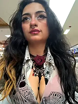 Lila Desiree online show from February 21, 2025, 5:31 pm